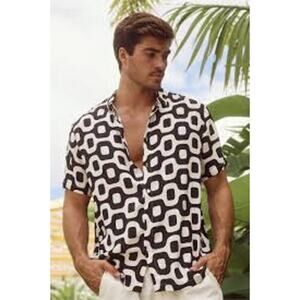 Vastlife TV Head Short Sleeve Button-Up Shirt Black Multi Men's Size Medium NWT